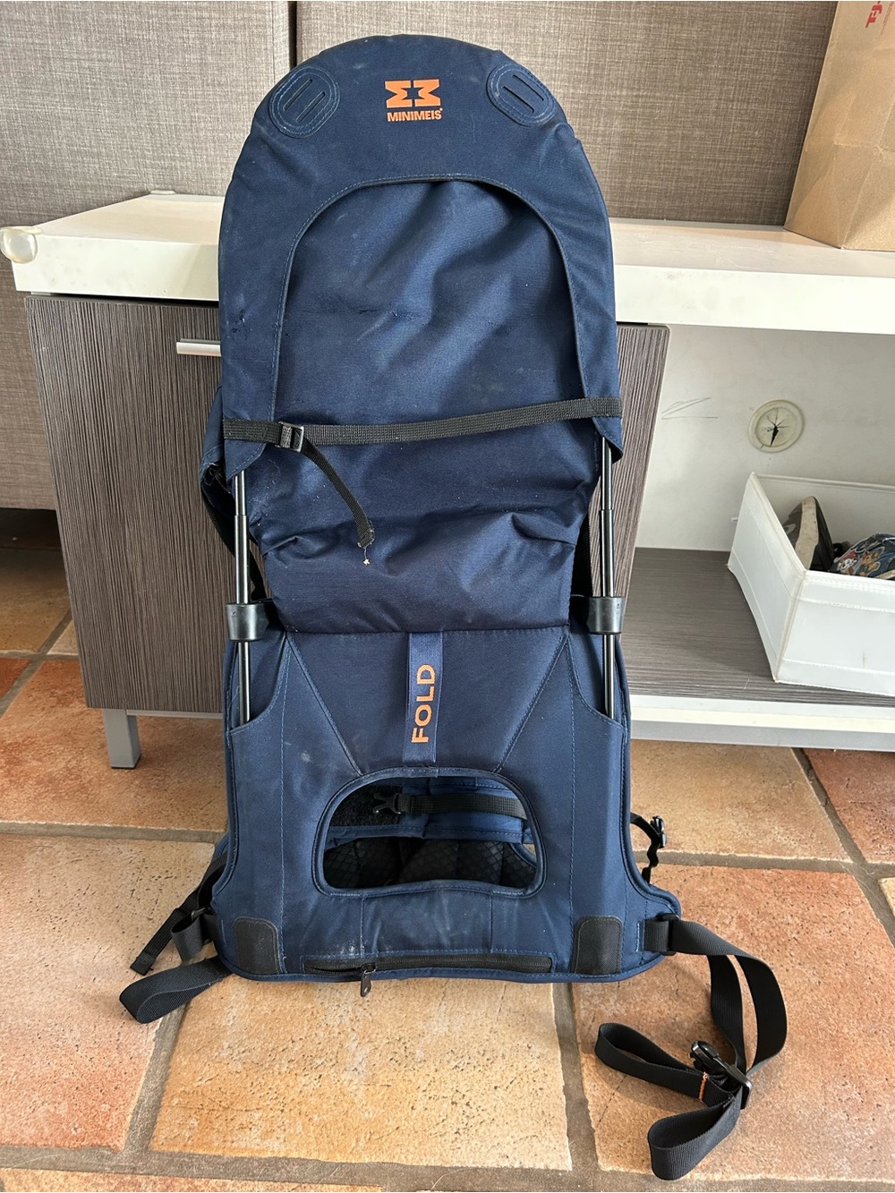 MINIMEIS Child Carrier Backpack in Navy Blue